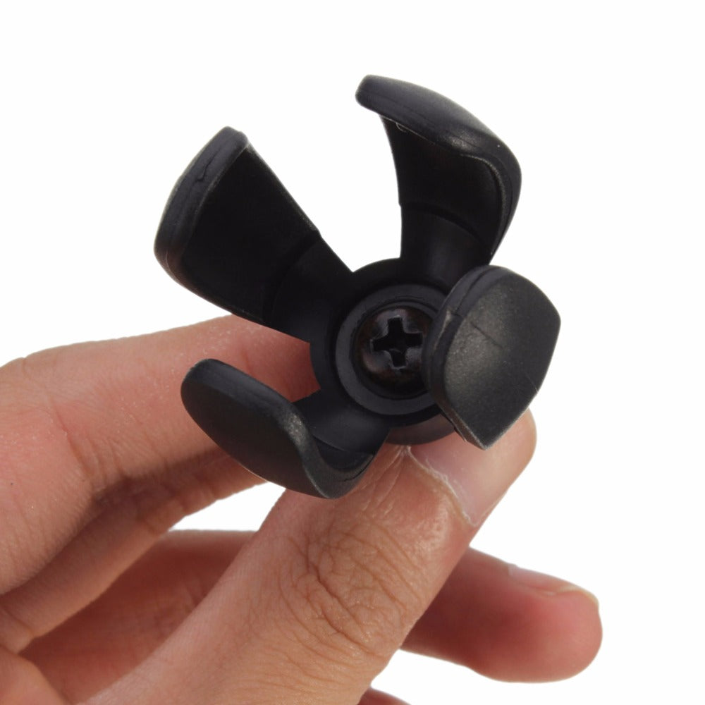 Golf Ball Claw Device